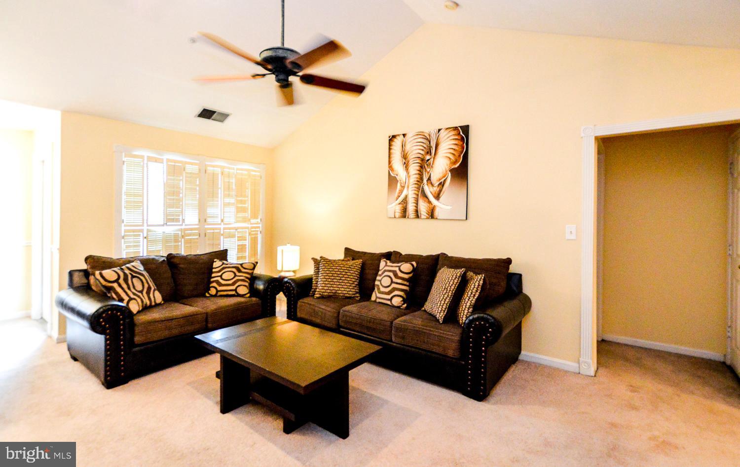 RUSSETT - Residential