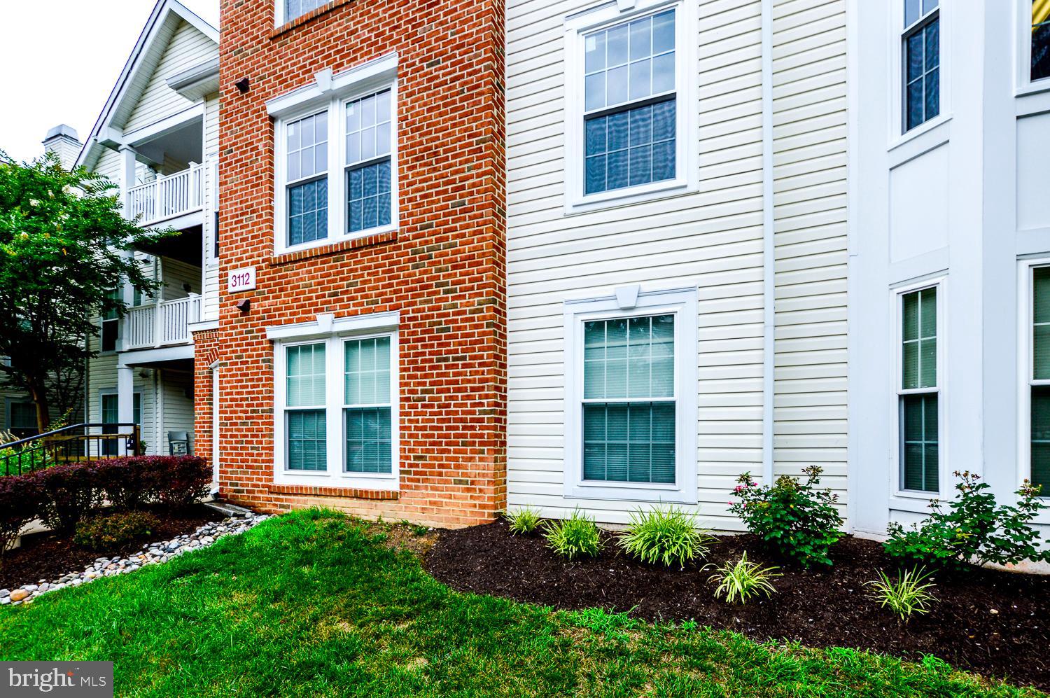 RUSSETT - Residential