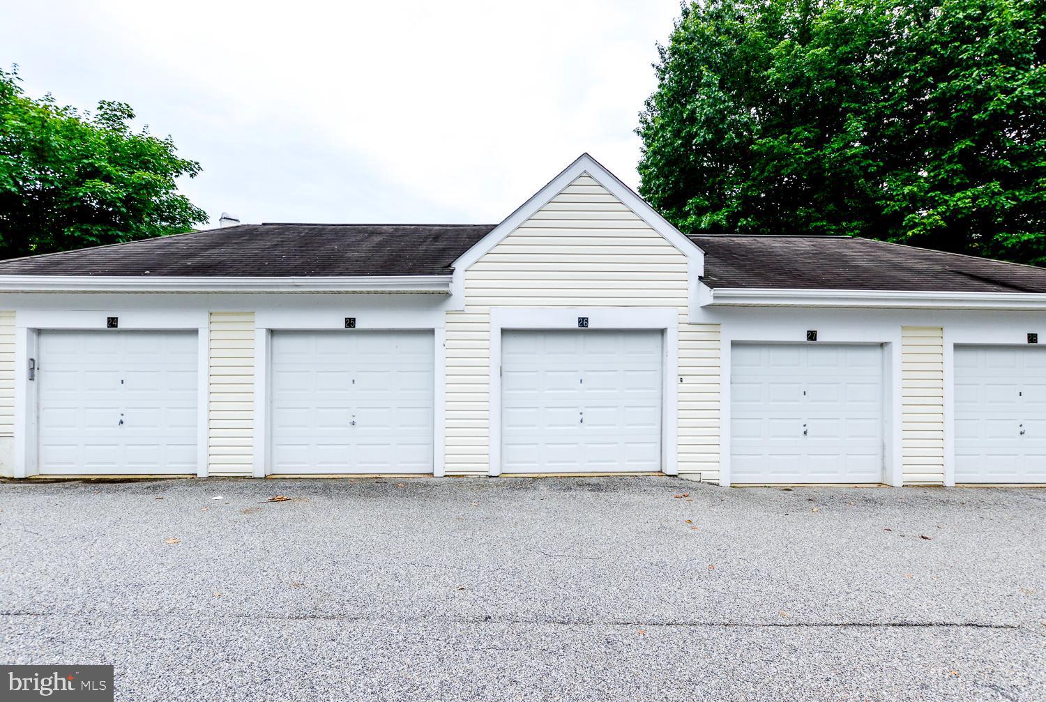 RUSSETT - Residential