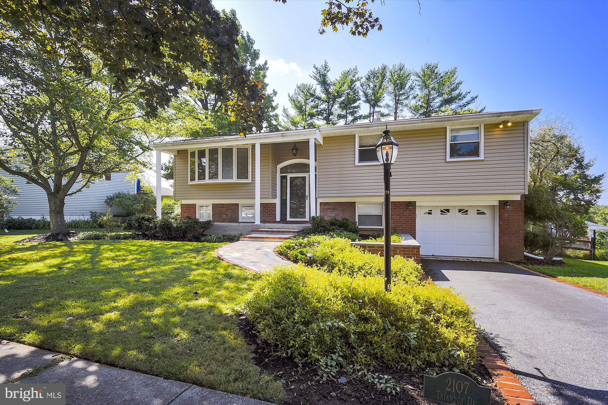 FOUNTAIN HILL - Residential