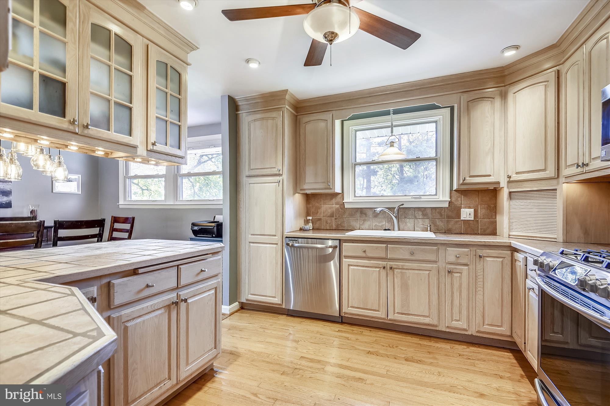 FOUNTAIN HILL - Residential