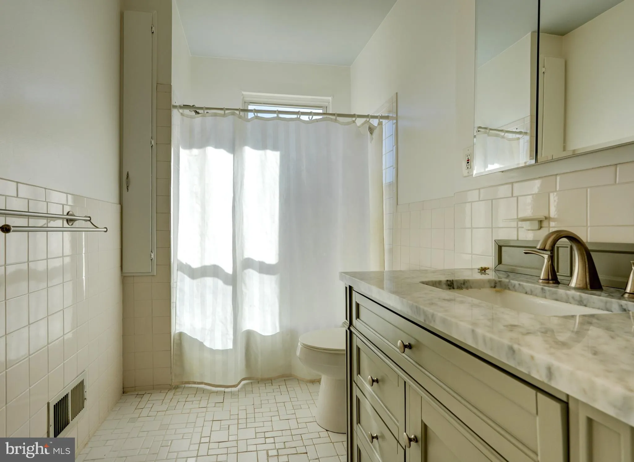 Additional image 57 of 1209 I Street SE, Washington, DC 20003