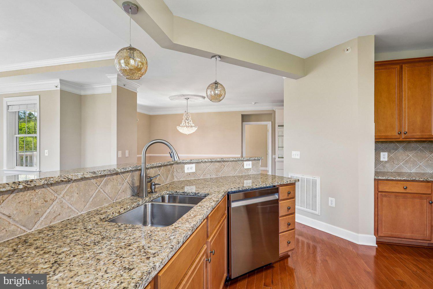 THE GREENBRIER CONDO - Residential