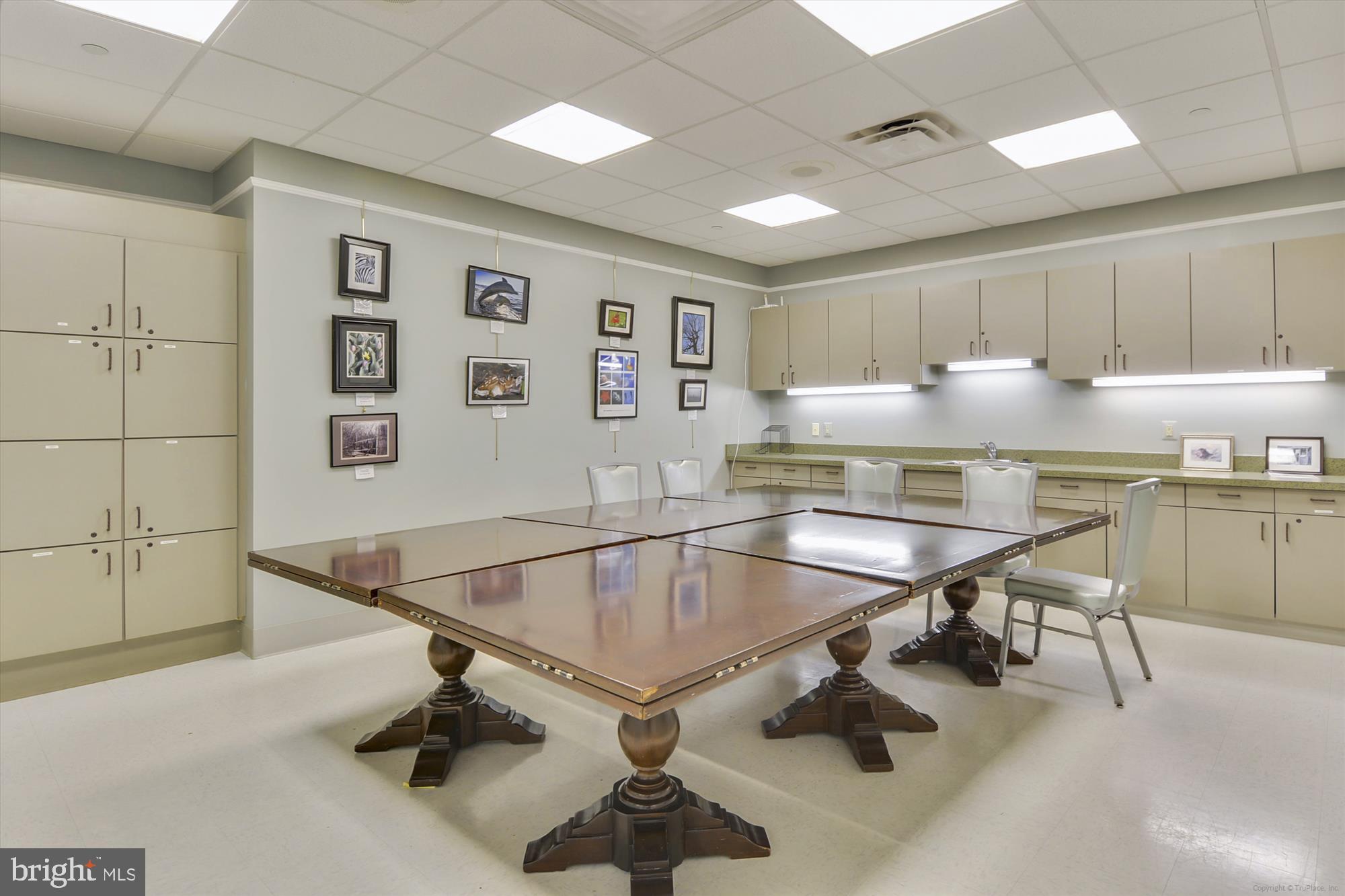 THE GREENBRIER CONDO - Residential