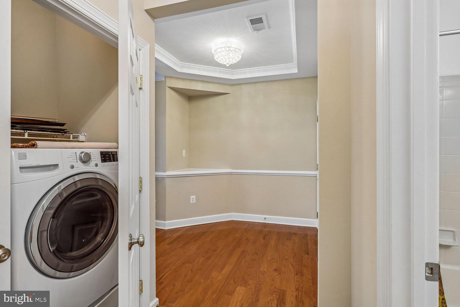 THE GREENBRIER CONDO - Residential