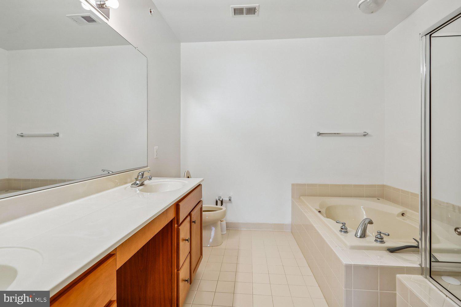 THE GREENBRIER CONDO - Residential