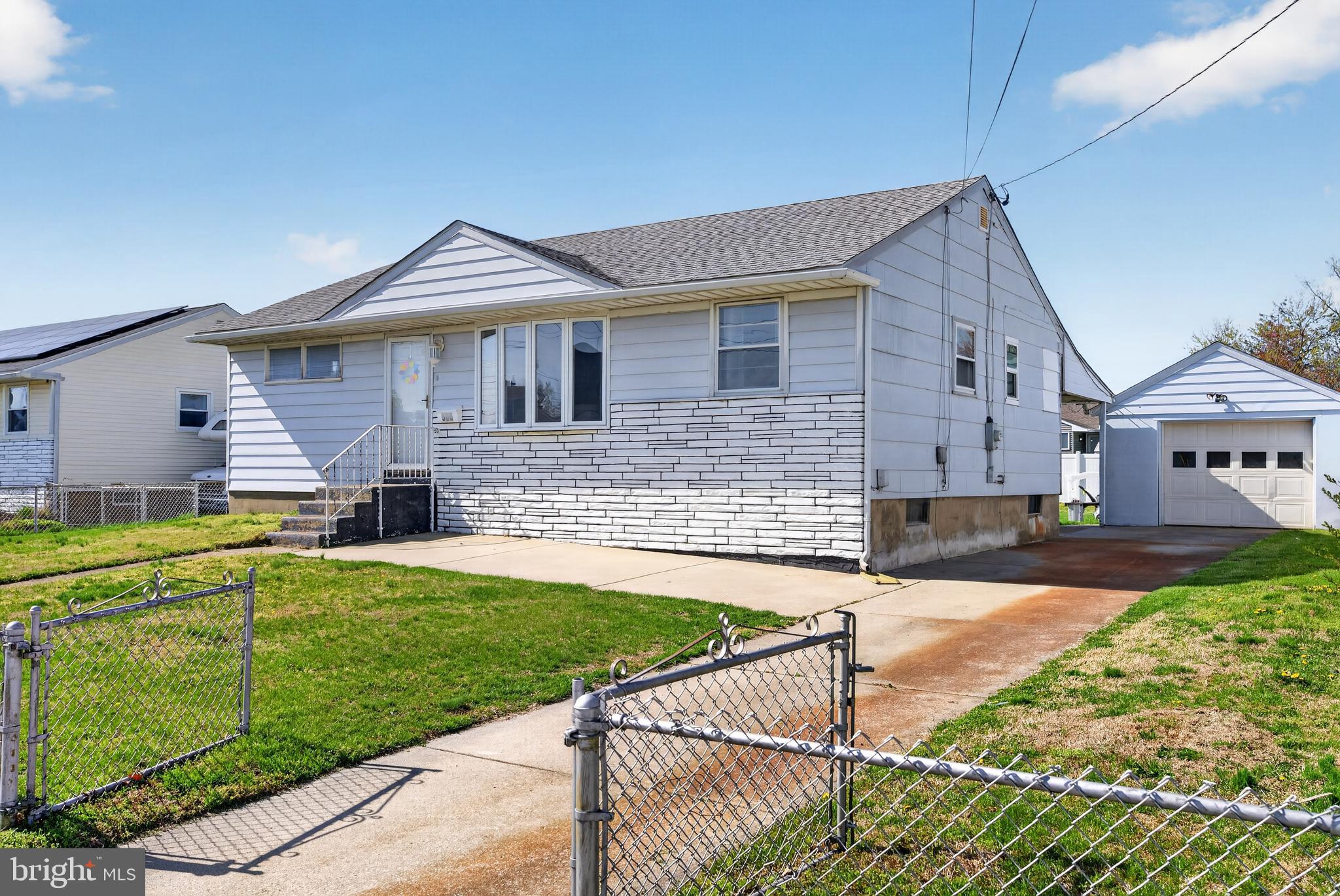 505 MONROE STREET