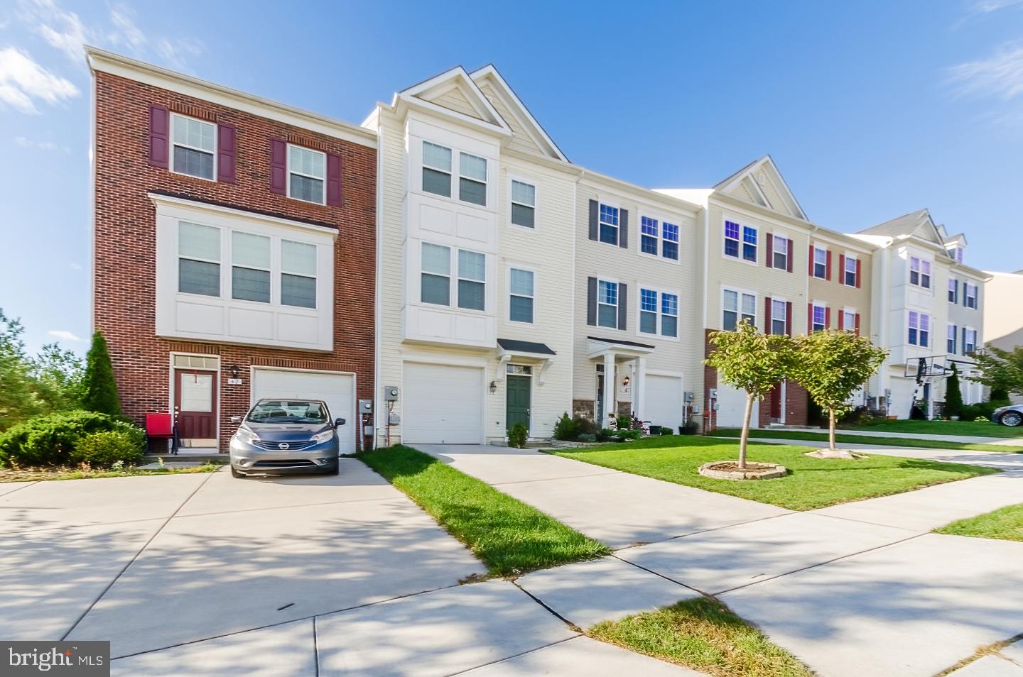 RIVERSIDE VILLAGES - Residential