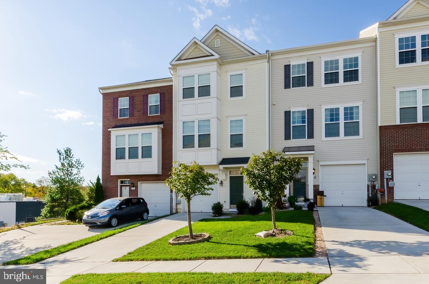 RIVERSIDE VILLAGES - Residential