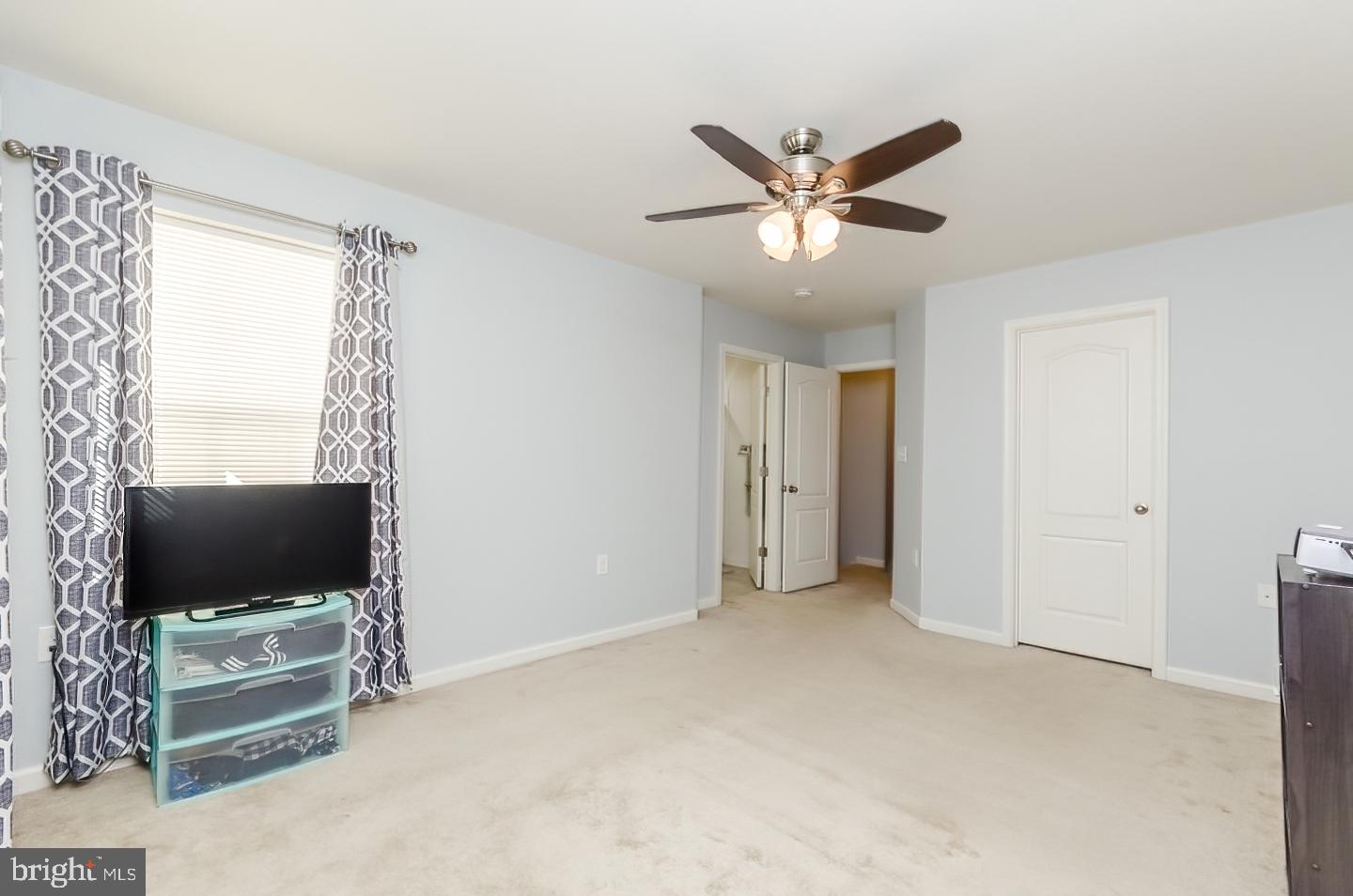 RIVERSIDE VILLAGES - Residential