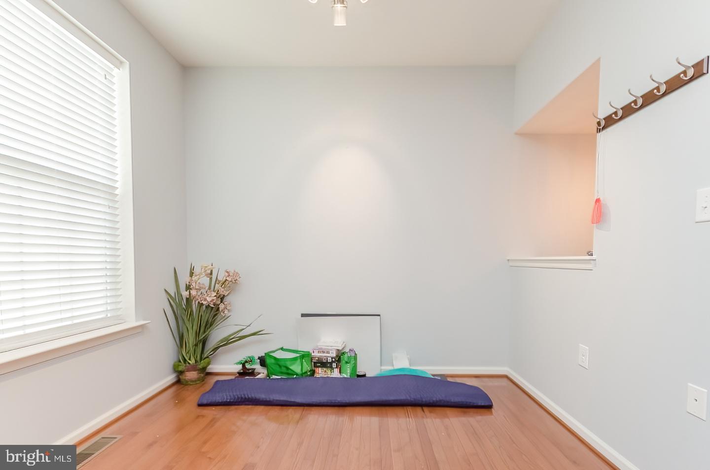 RIVERSIDE VILLAGES - Residential