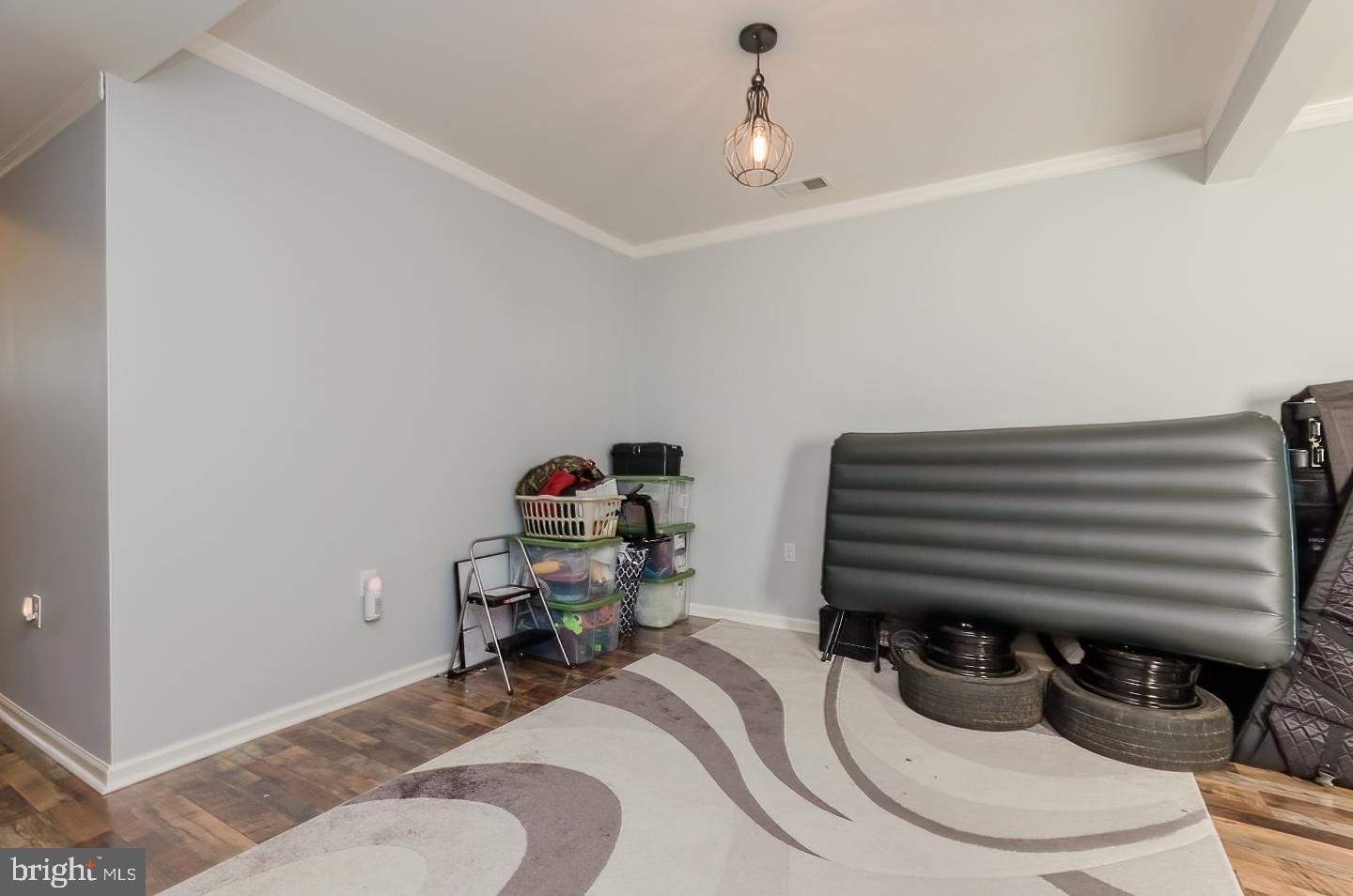 RIVERSIDE VILLAGES - Residential