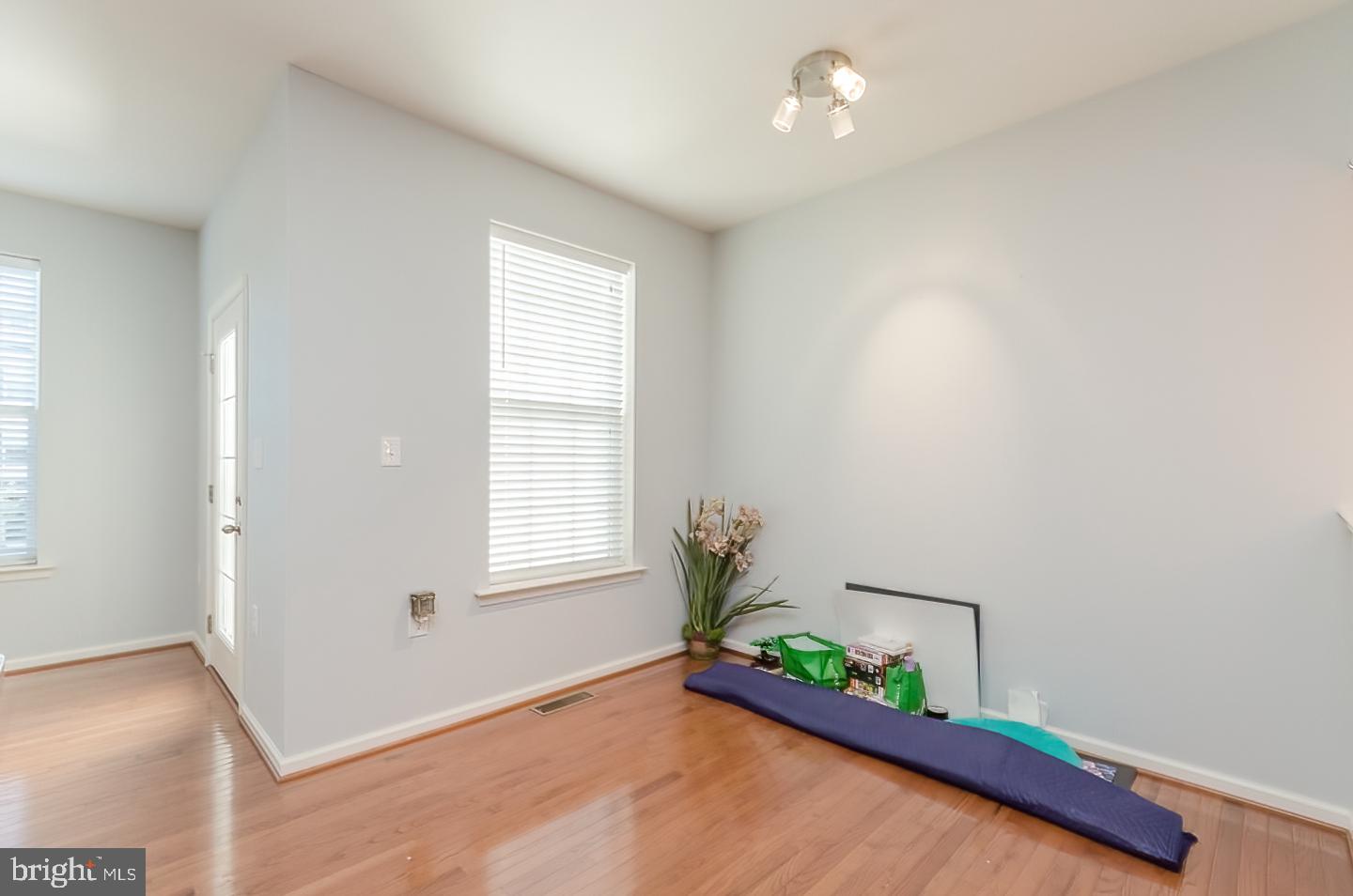 RIVERSIDE VILLAGES - Residential