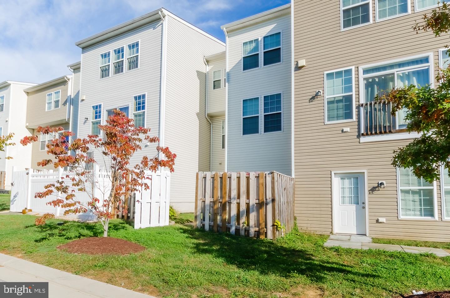 RIVERSIDE VILLAGES - Residential