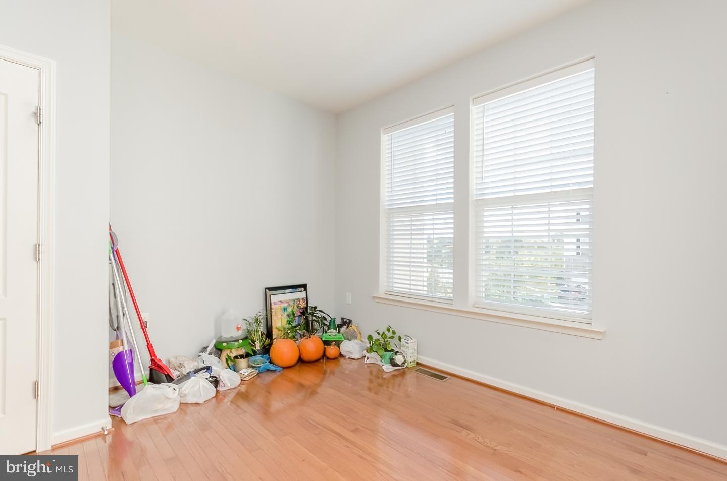 RIVERSIDE VILLAGES - Residential