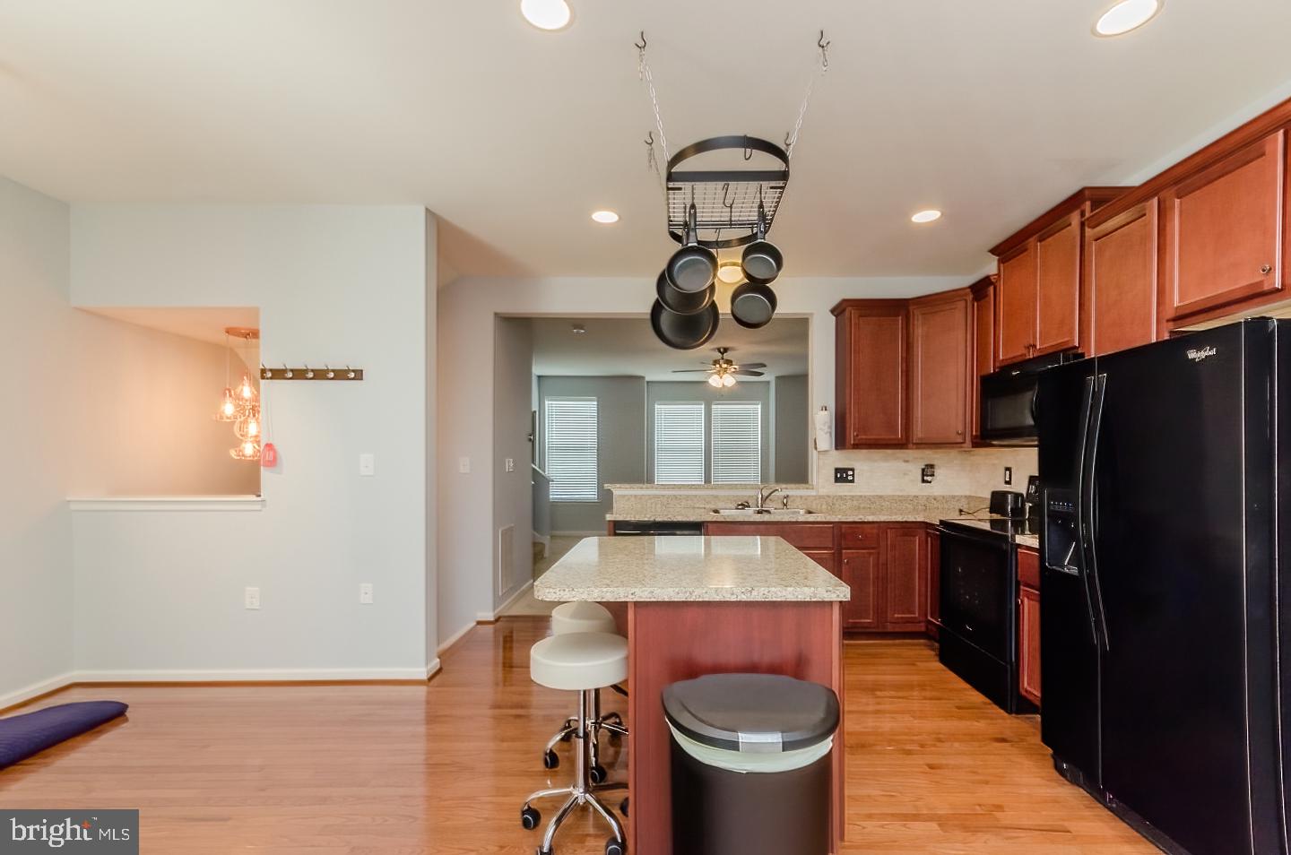 RIVERSIDE VILLAGES - Residential