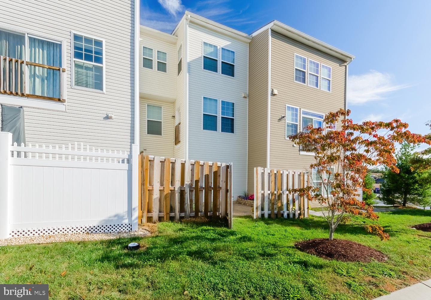 RIVERSIDE VILLAGES - Residential