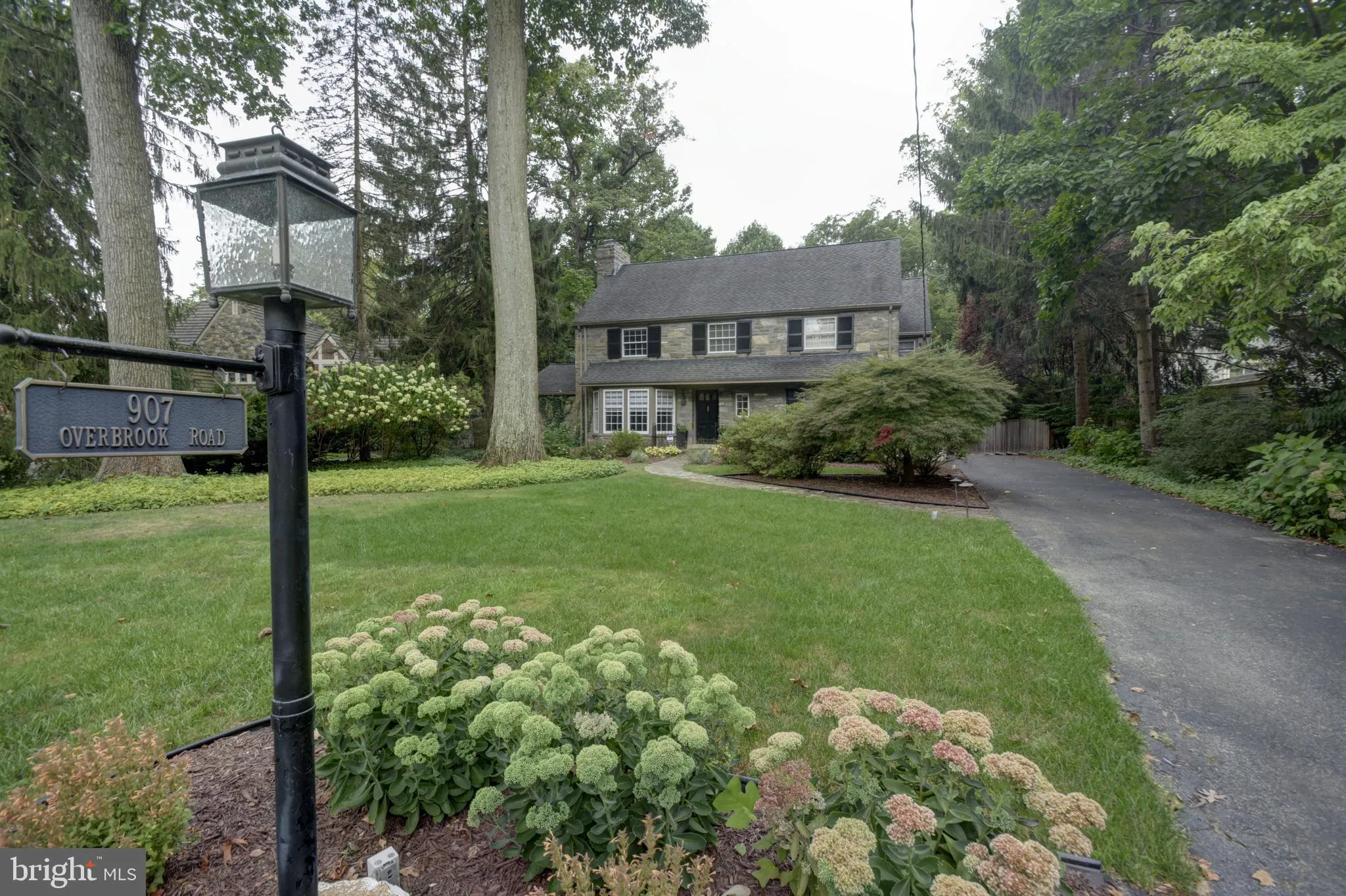 907 Overbrook Road, Wilmington, DE 19807