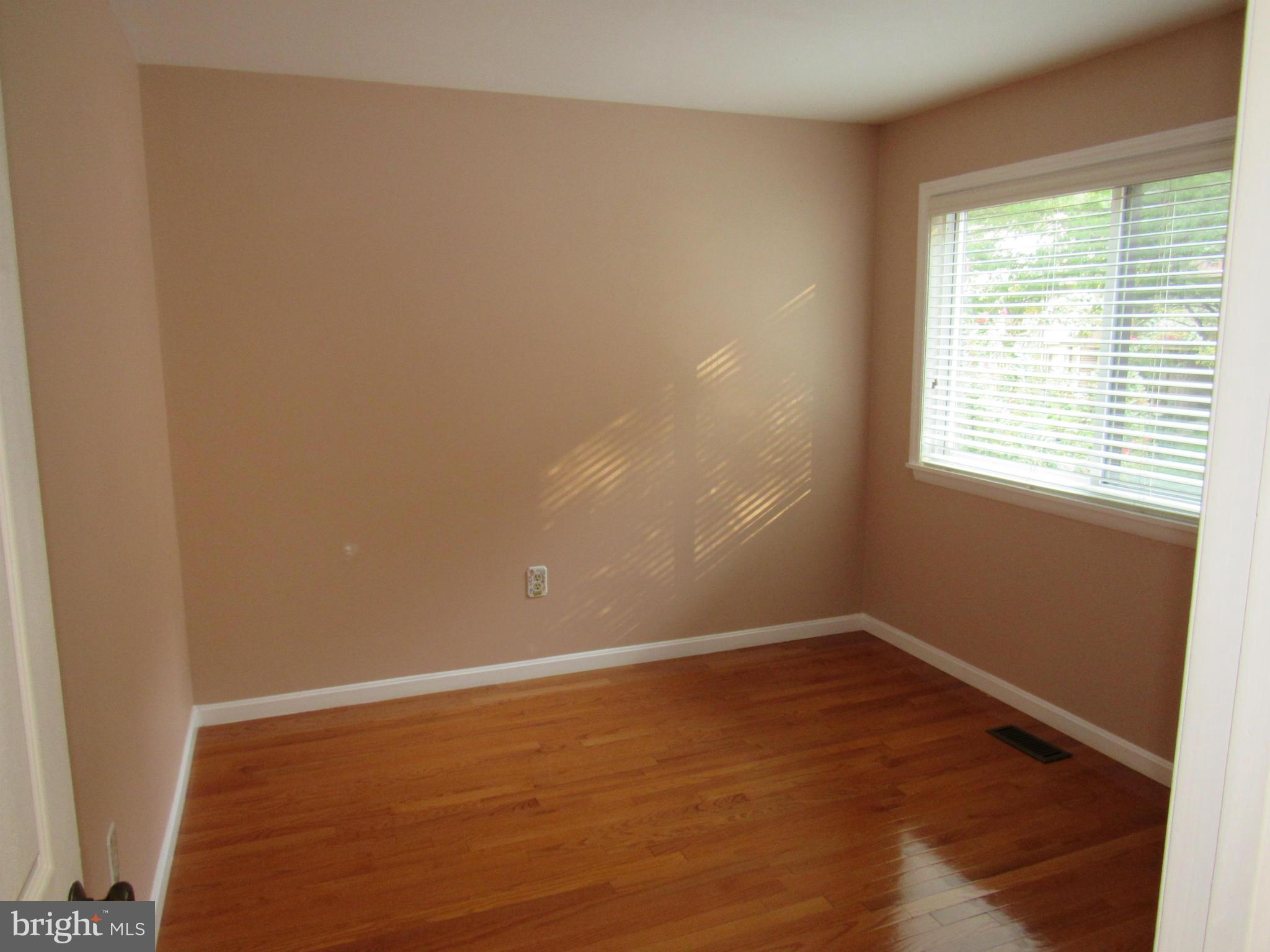 BURKE CENTRE - Residential