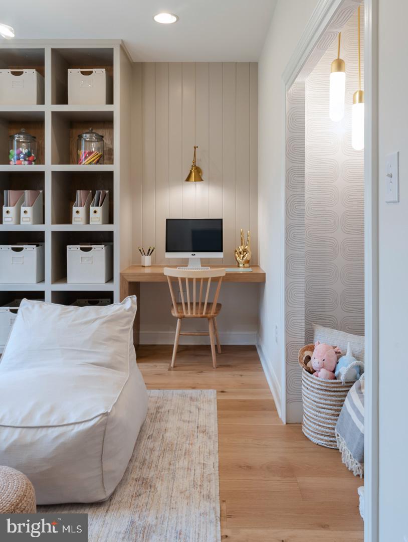 STRAWBERRY HILLS - Residential