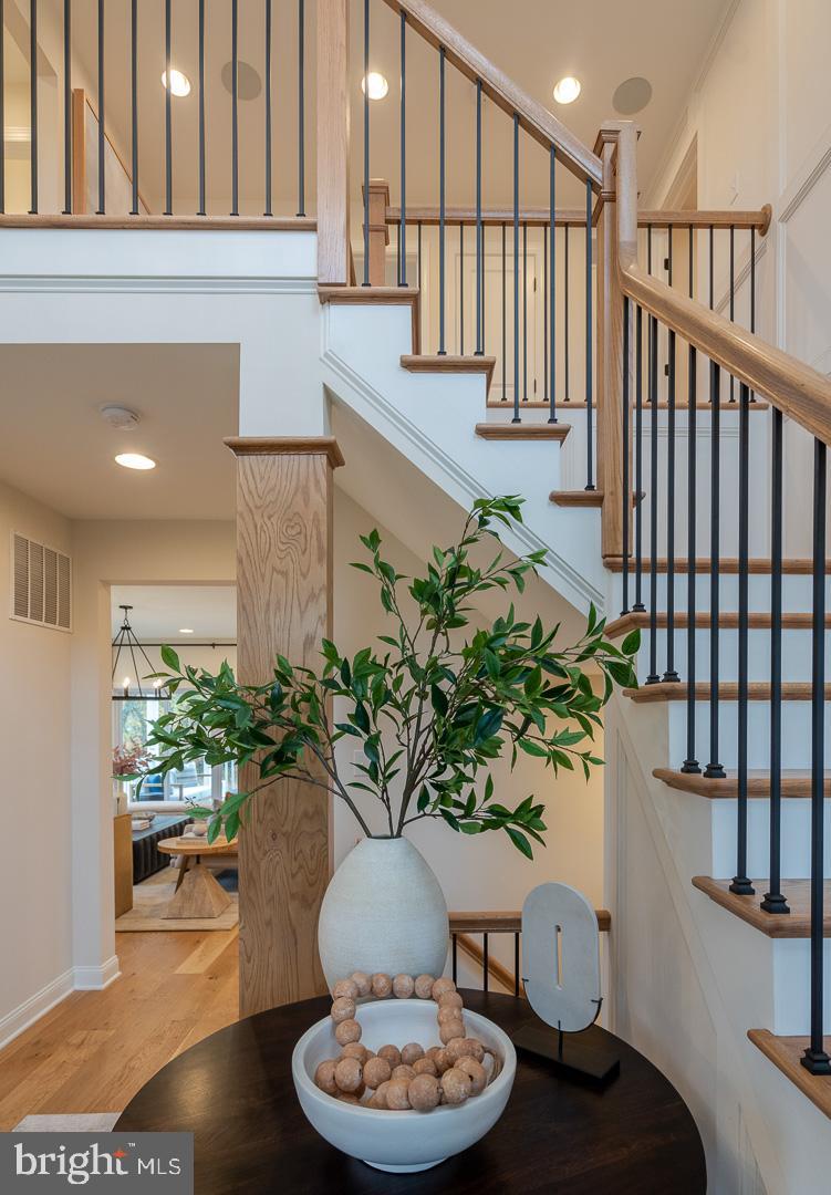 STRAWBERRY HILLS - Residential