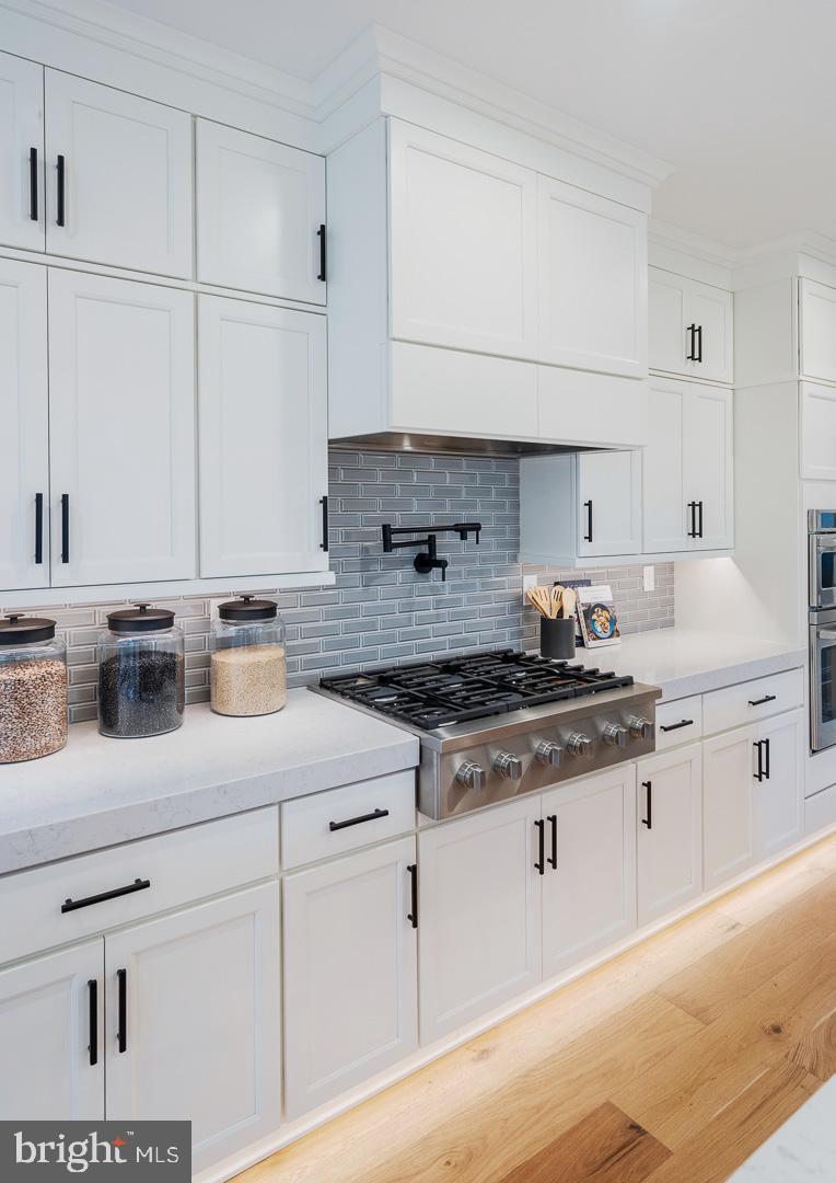 STRAWBERRY HILLS - Residential