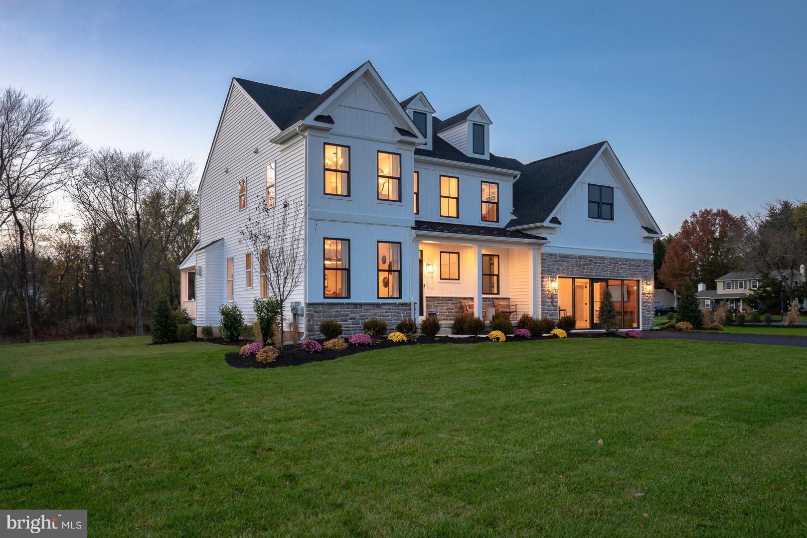 STRAWBERRY HILLS - Residential