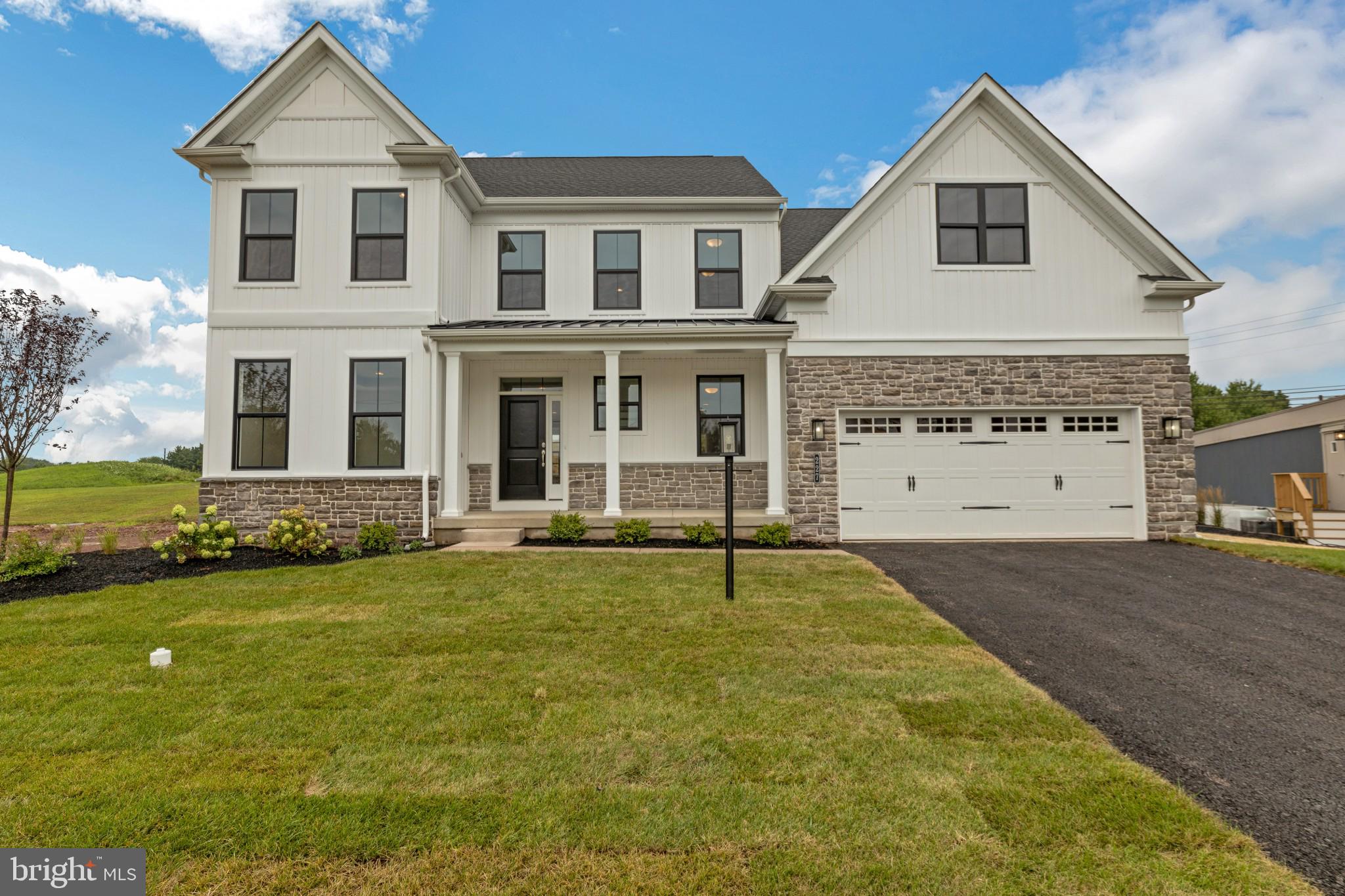 STRAWBERRY HILLS - Residential