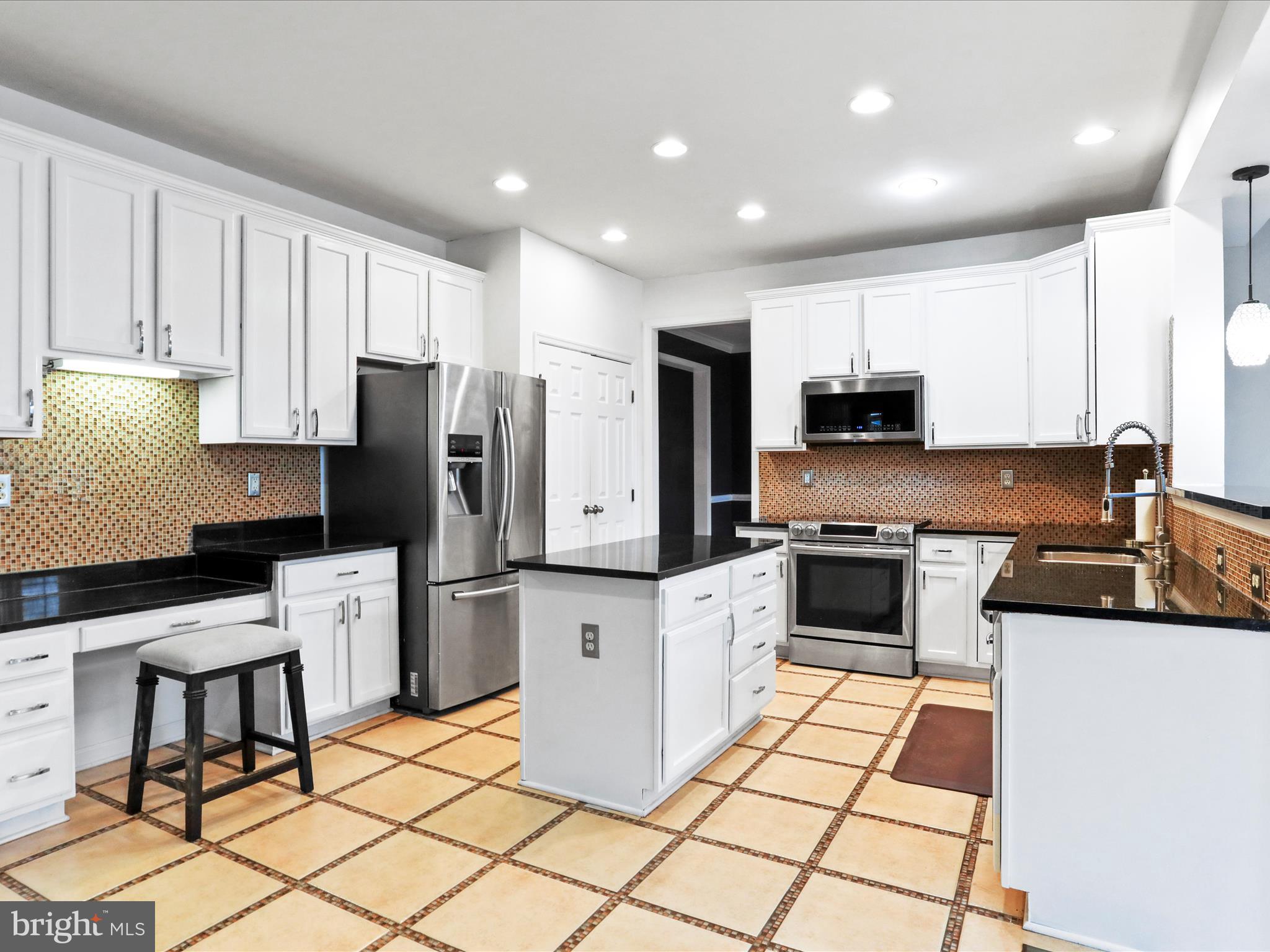 MADDEX FARM - Residential