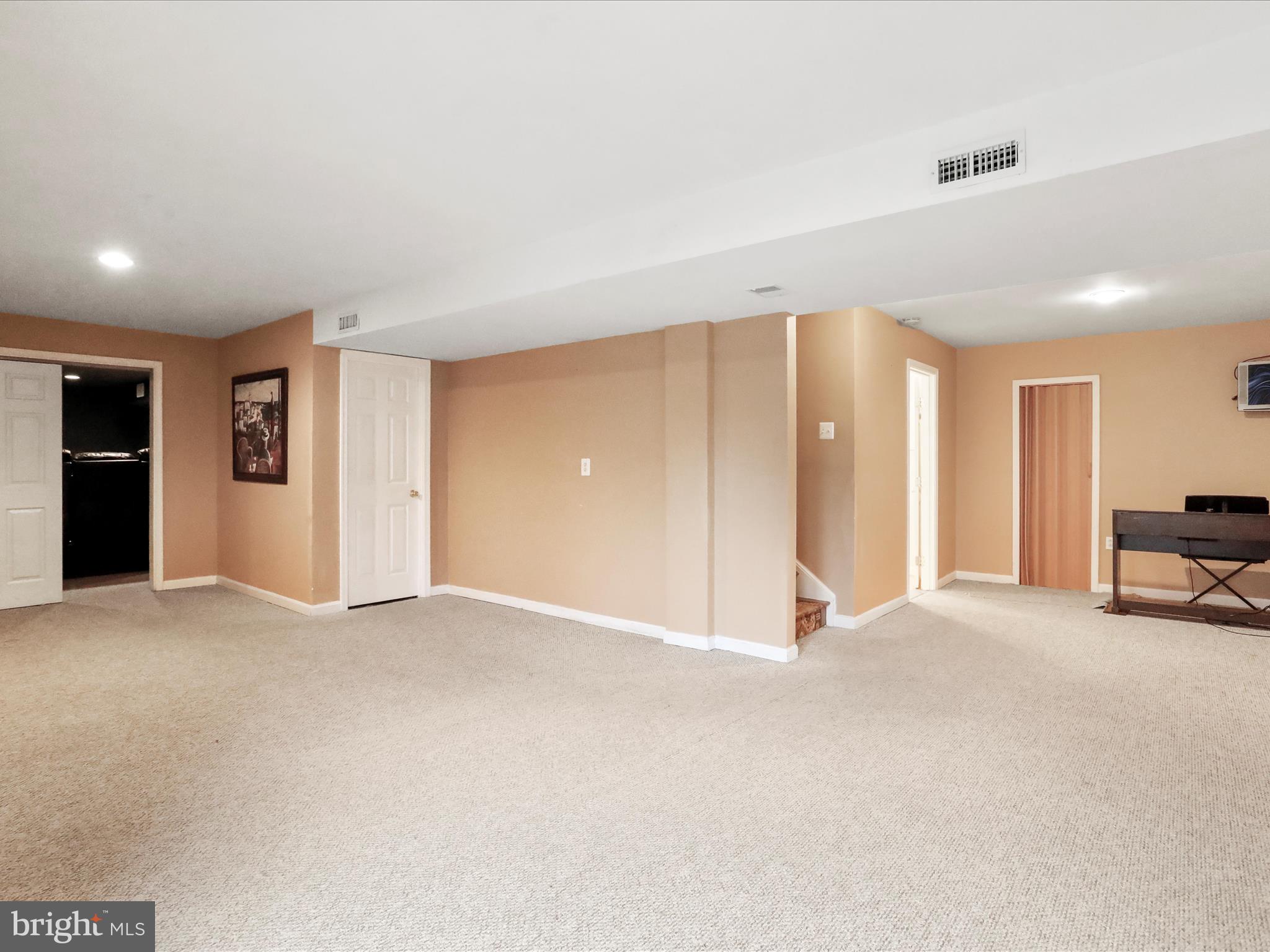 MADDEX FARM - Residential