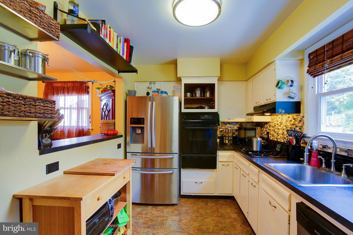 LAURAVILLE HISTORIC DISTRICT - Residential Lease