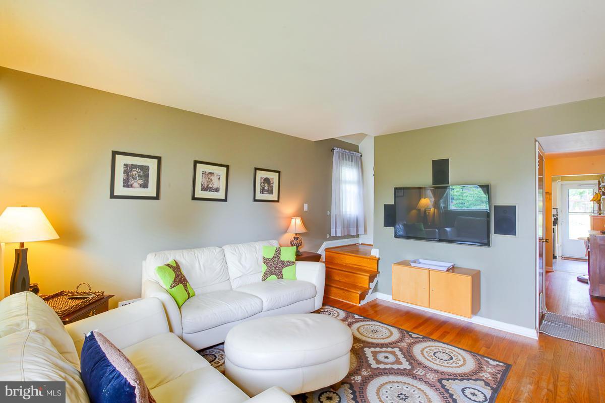 LAURAVILLE HISTORIC DISTRICT - Residential Lease