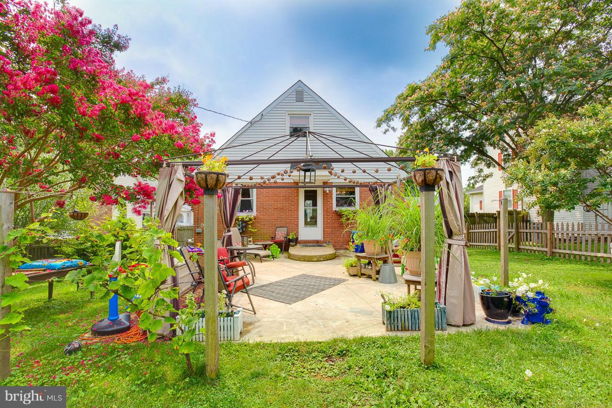 LAURAVILLE HISTORIC DISTRICT - Residential Lease