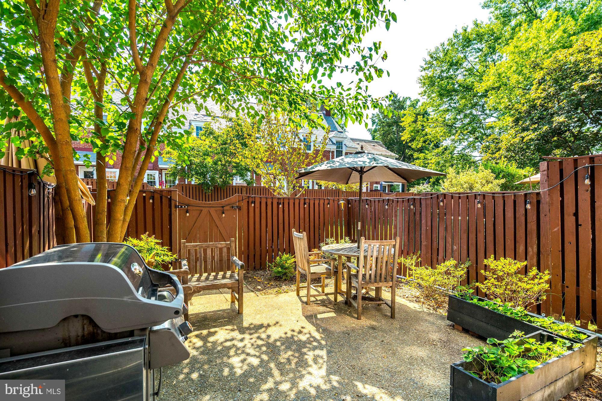 FAIRLINGTON MEADOWS - Residential