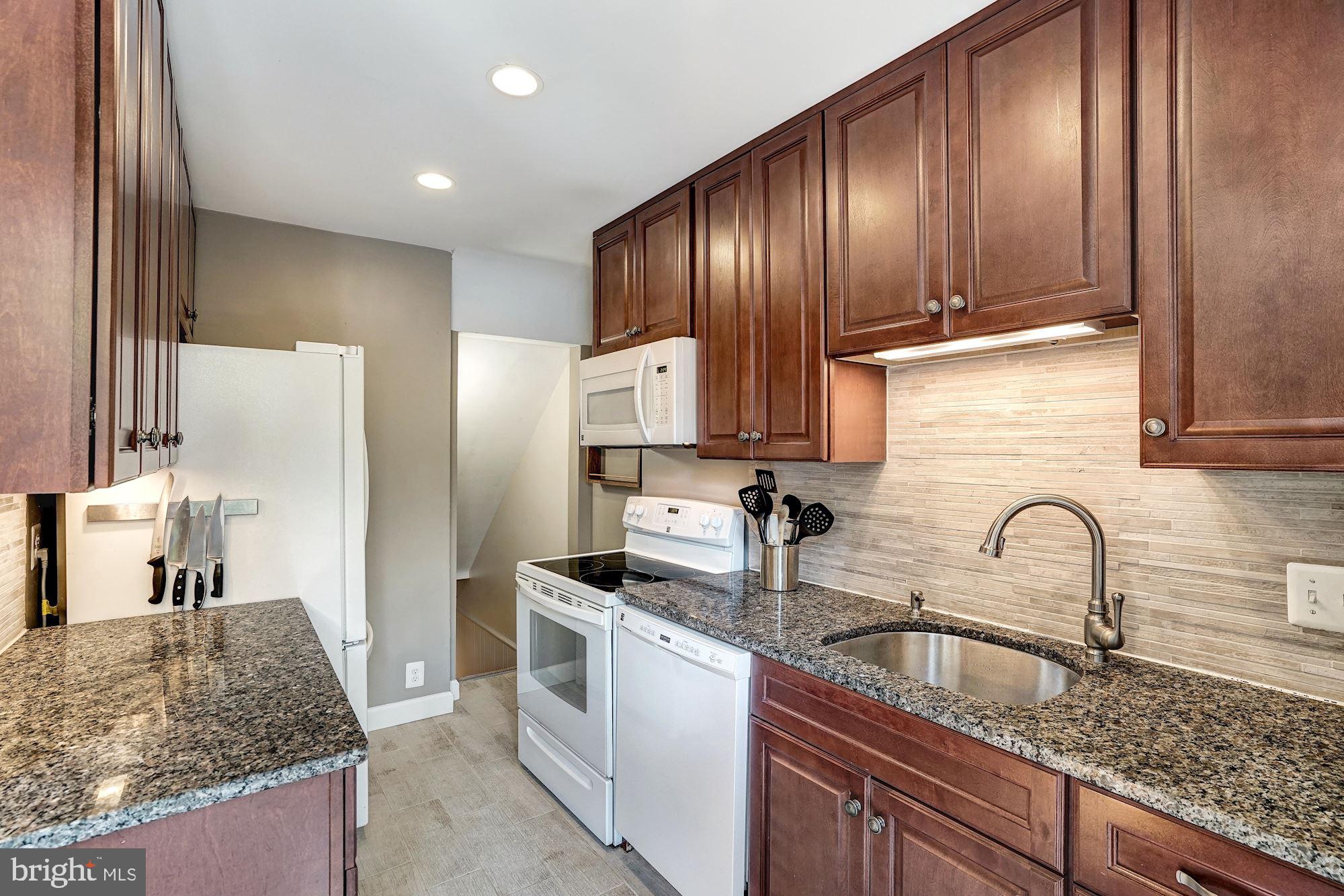 FAIRLINGTON MEADOWS - Residential