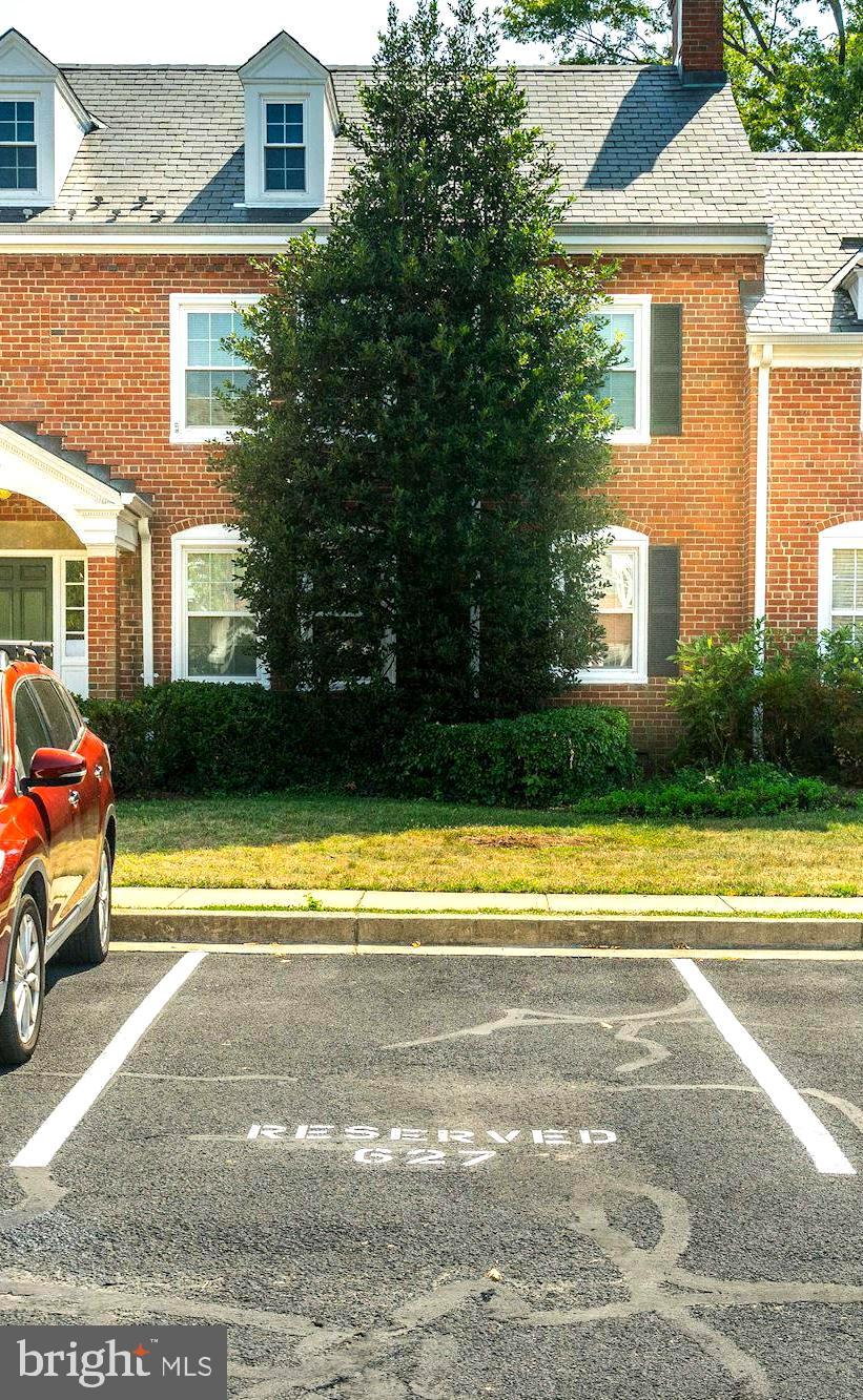 FAIRLINGTON MEADOWS - Residential