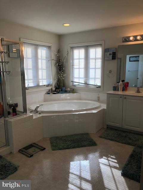 LEE'S PARKE - Residential Lease