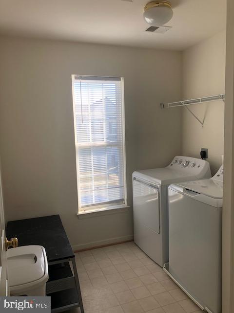 LEE'S PARKE - Residential Lease