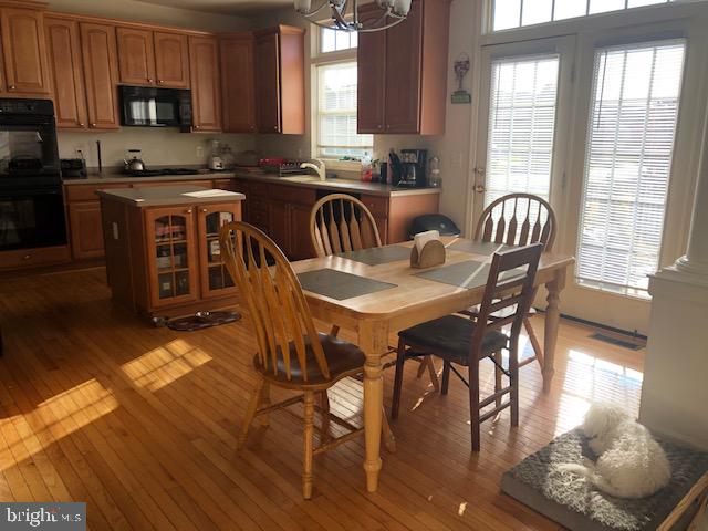 LEE'S PARKE - Residential Lease