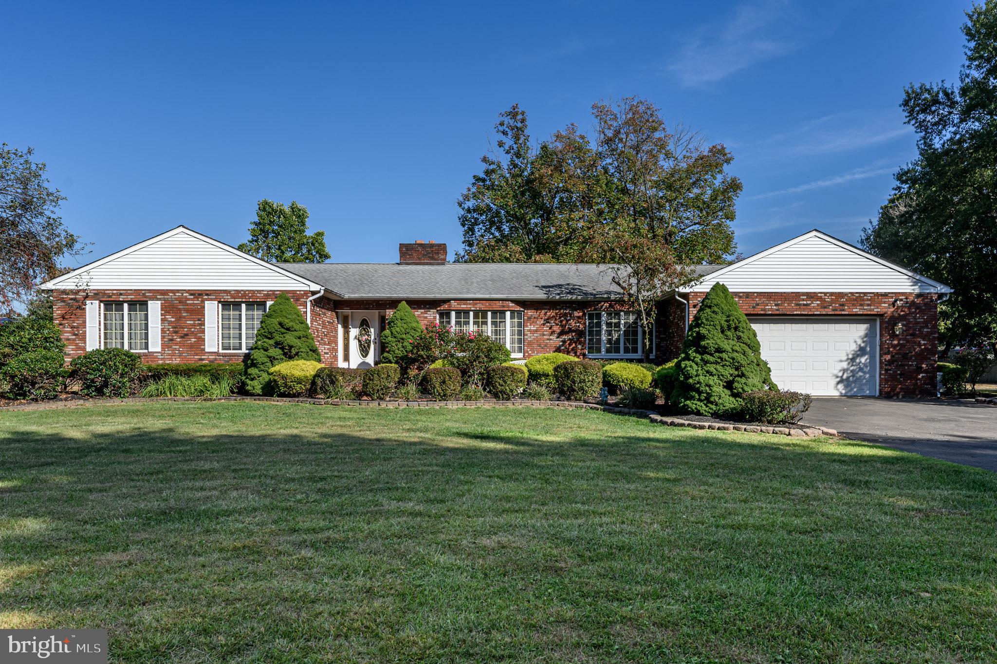 1404 COLUMBUS ROAD
