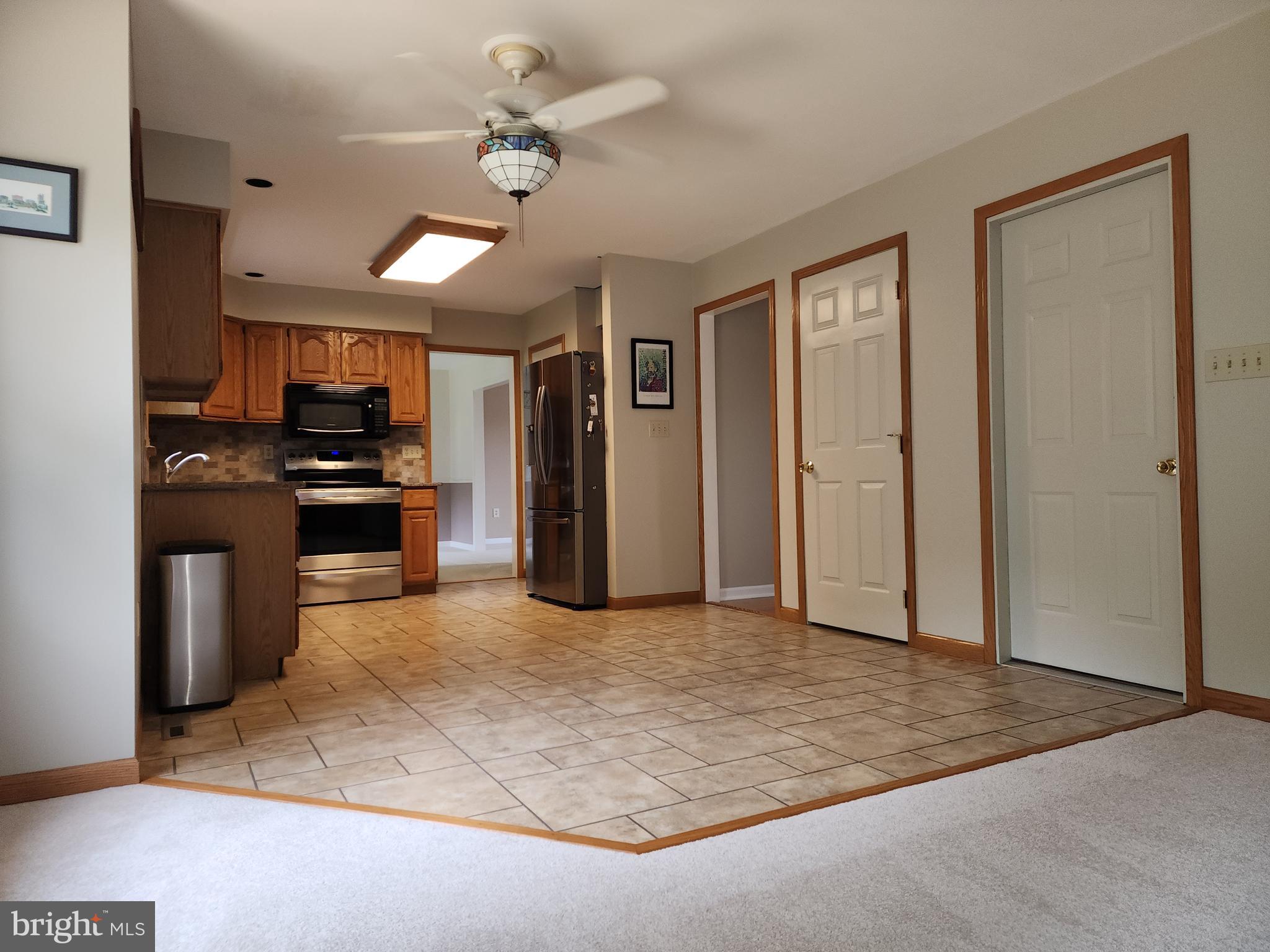 SPRINGFORD MANOR - Residential