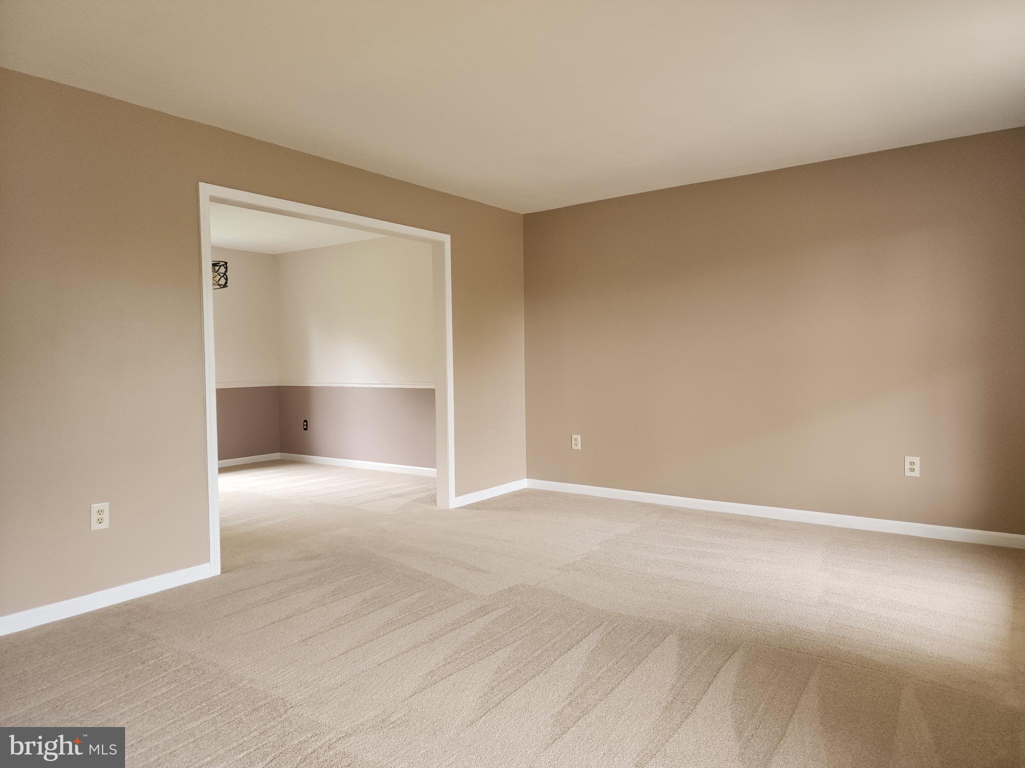 SPRINGFORD MANOR - Residential