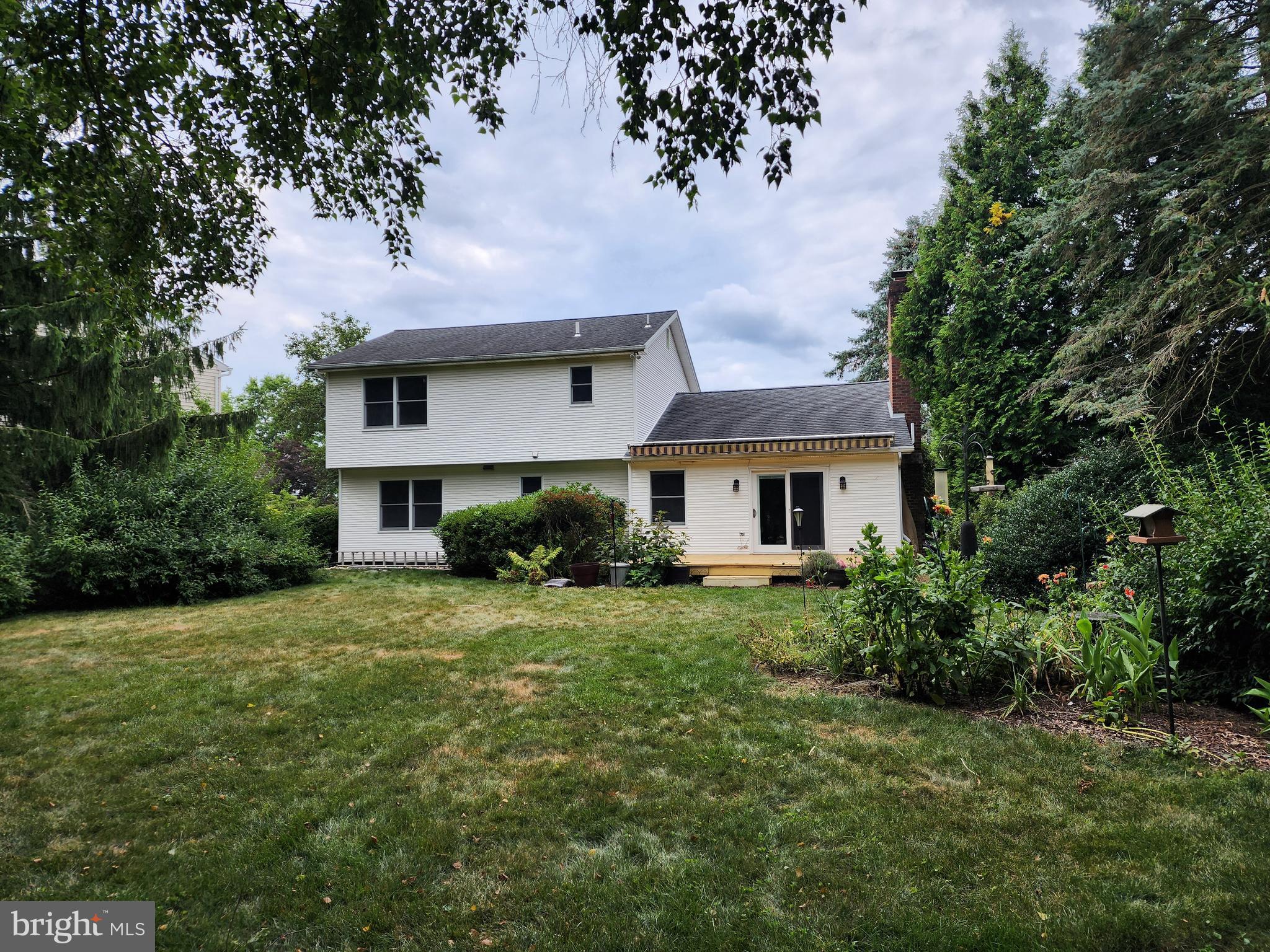 SPRINGFORD MANOR - Residential