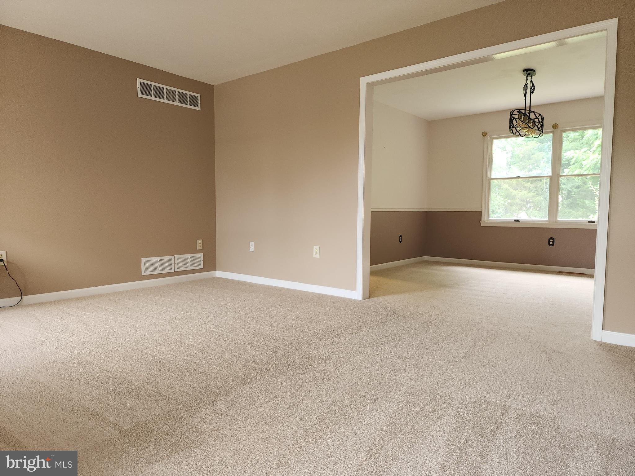 SPRINGFORD MANOR - Residential