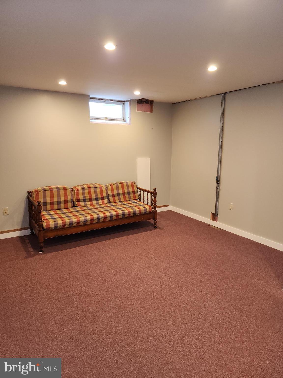 SPRINGFORD MANOR - Residential