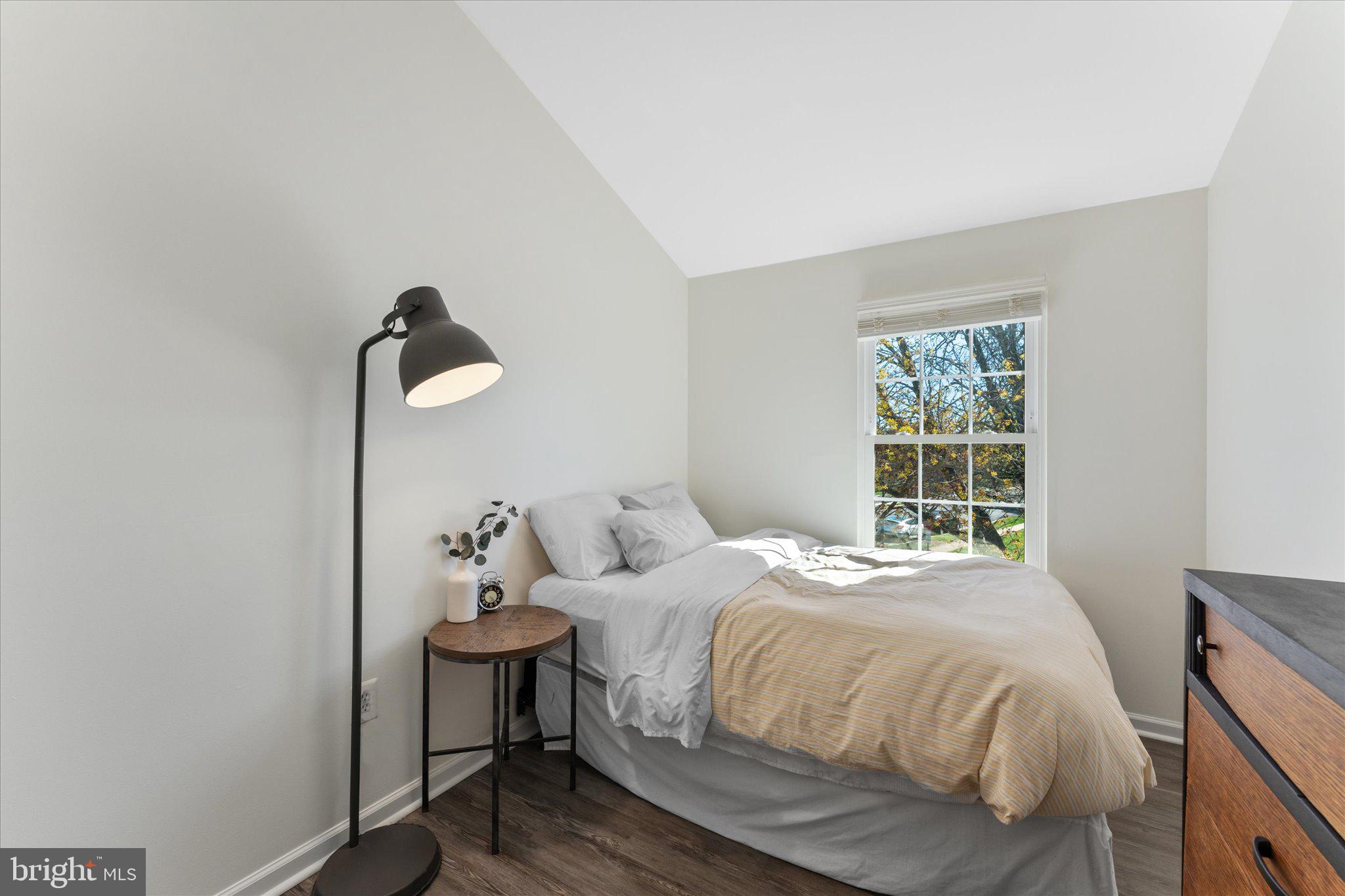 POTOMAC CROSSING - Residential