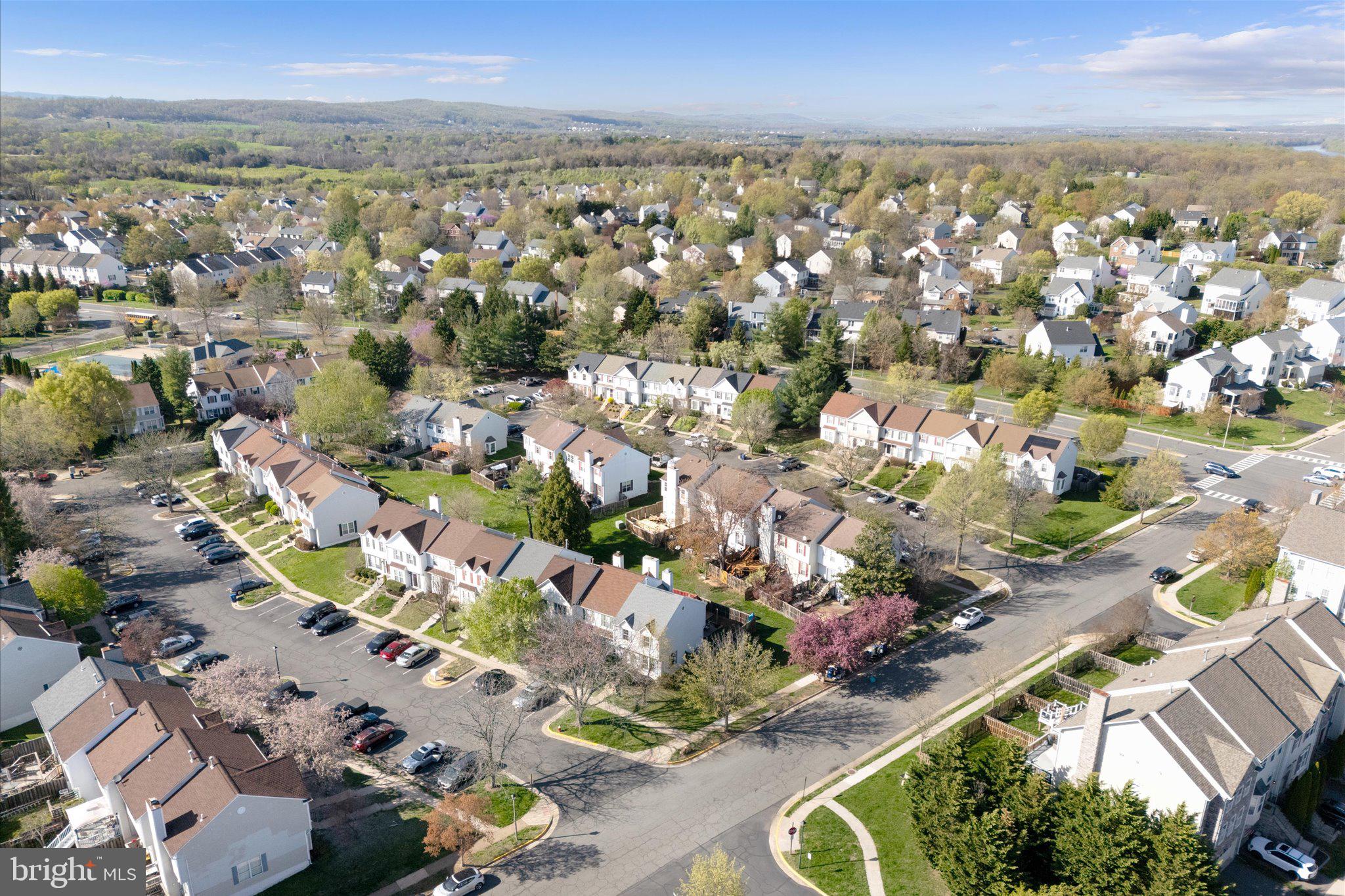 POTOMAC CROSSING - Residential