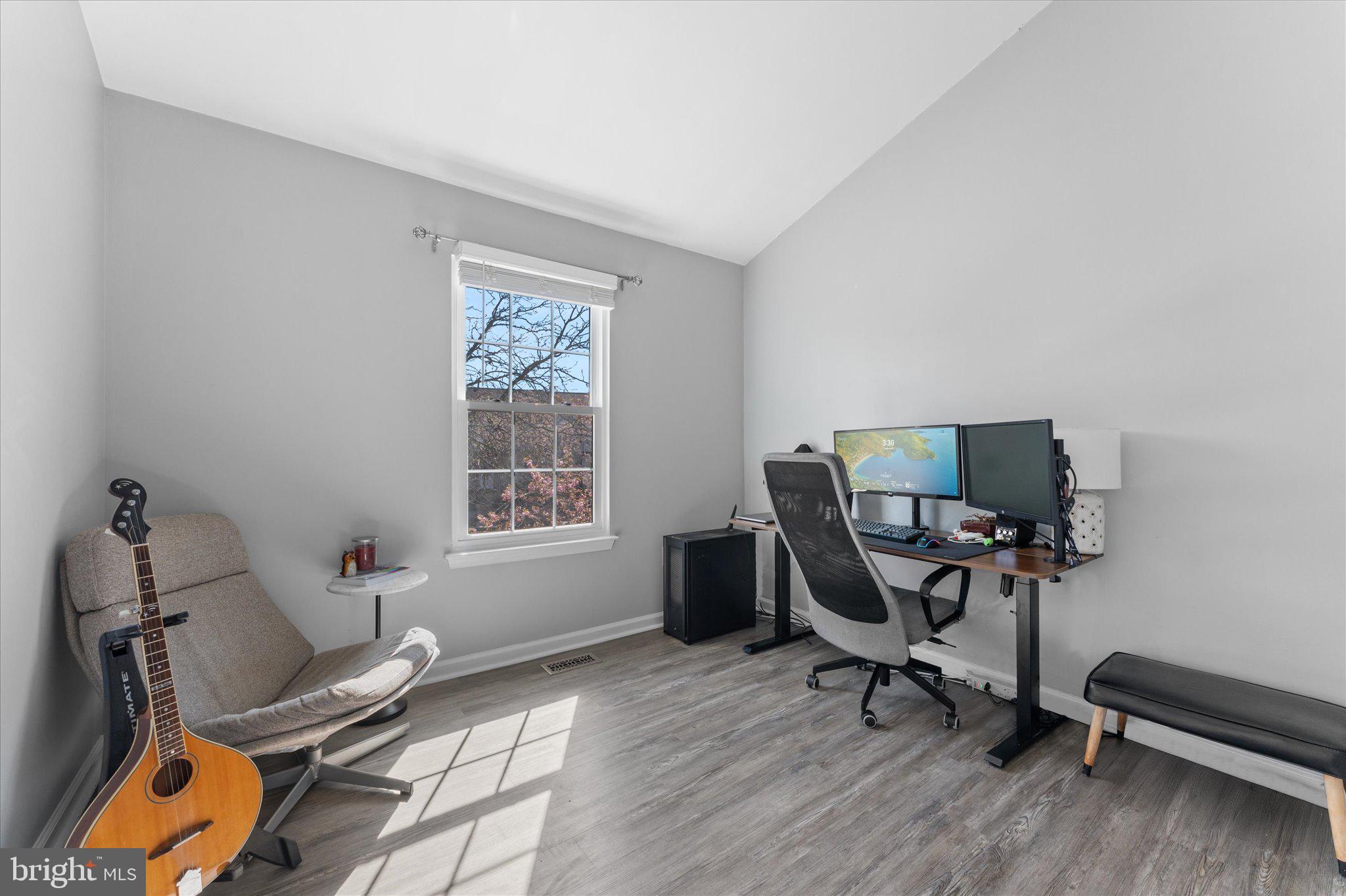 POTOMAC CROSSING - Residential