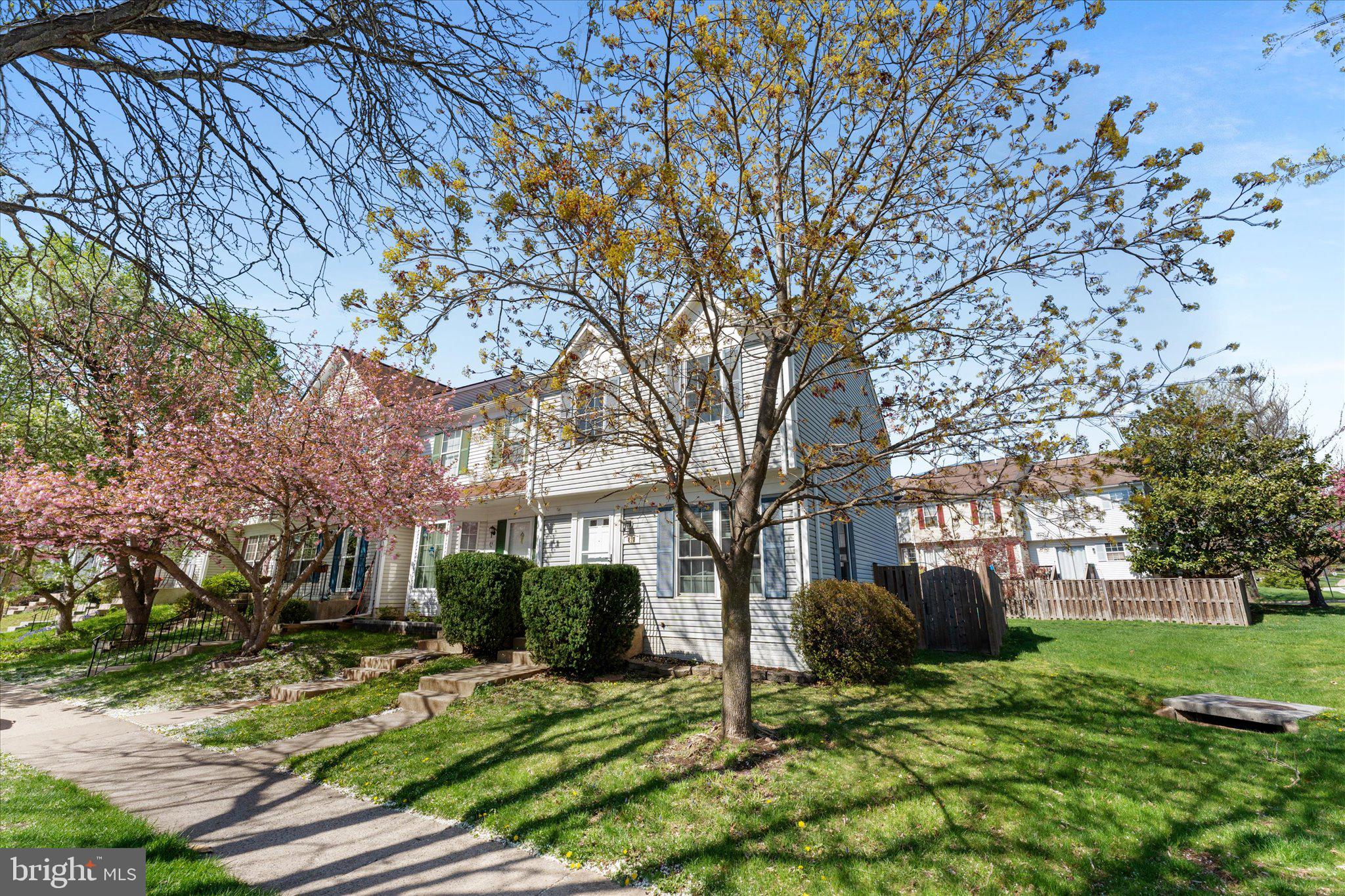 POTOMAC CROSSING - Residential