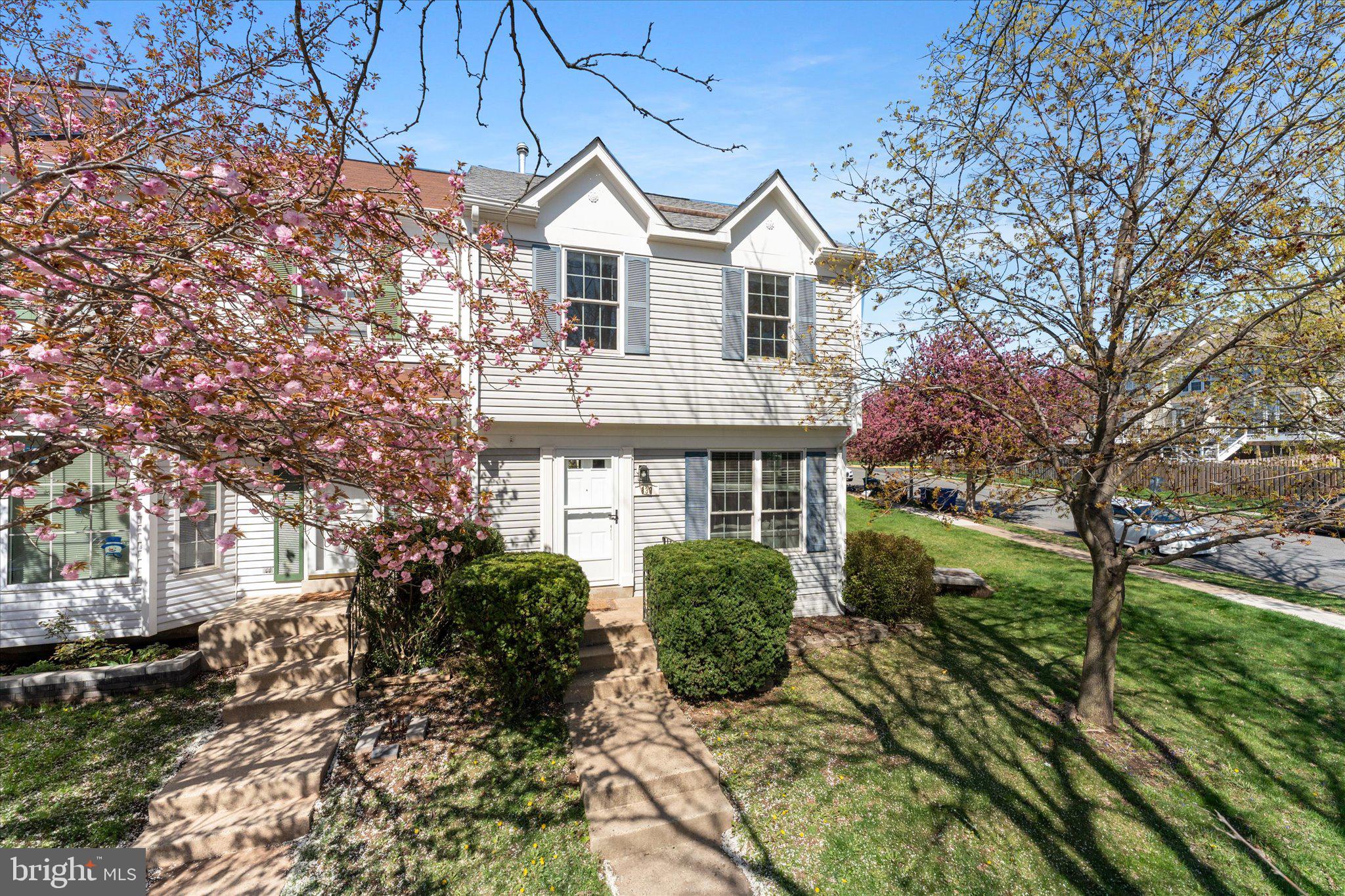 POTOMAC CROSSING - Residential